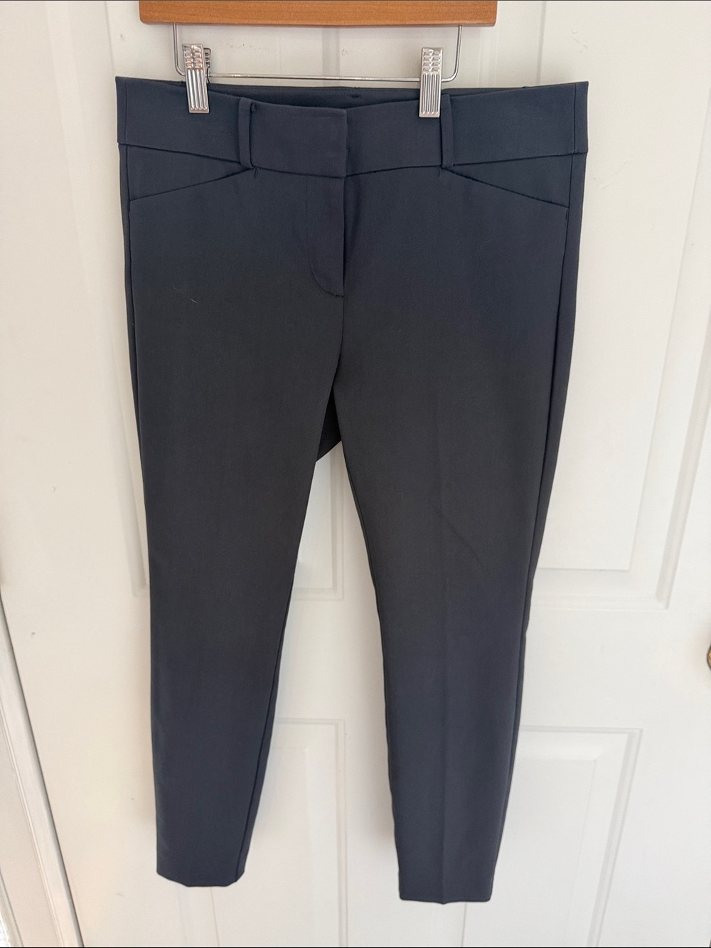 LOFT Black Ankle Ponte Pants